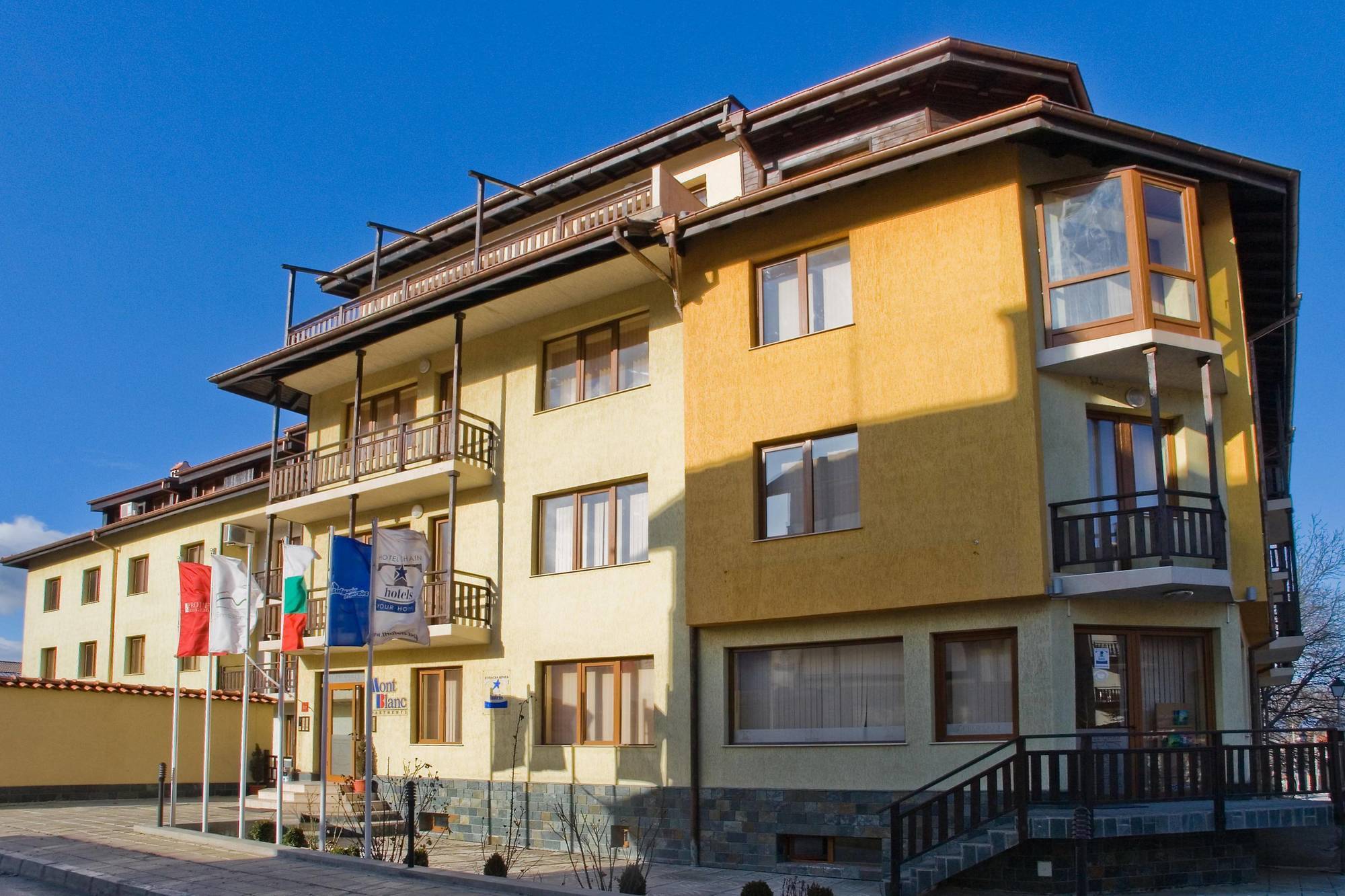 Mont Blanc Aparthotel Банско Екстериор снимка